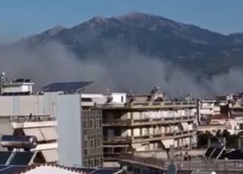 Συναγερμός για πυρκαγιά έξω από την Κομοτηνή (VIDEO)