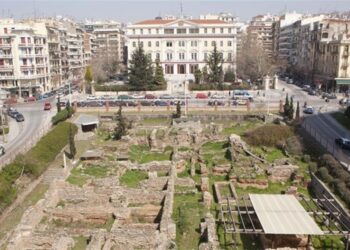 «Πράσινο φως» από το ΚΑΣ για τις αναπλάσεις των ιστορικών πλατειών Δημοκρατίας και Διοικητηρίου