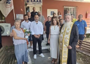 Πιερία: Ηλικιωμένη δώρισε ένα υπερσύγχρονο ασθενοφόρο στο ΕΚΑΒ (ΦΩΤΟ)