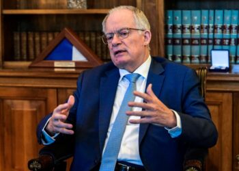 Συλλυπητήρια του ΠτΔ Κ. Τασούλα για την απώλεια του Απ. Βεσυρόπουλου: «Στην οικογένεια του εκφράζω τα πλέον θερμά μου συλλυπητήρια»