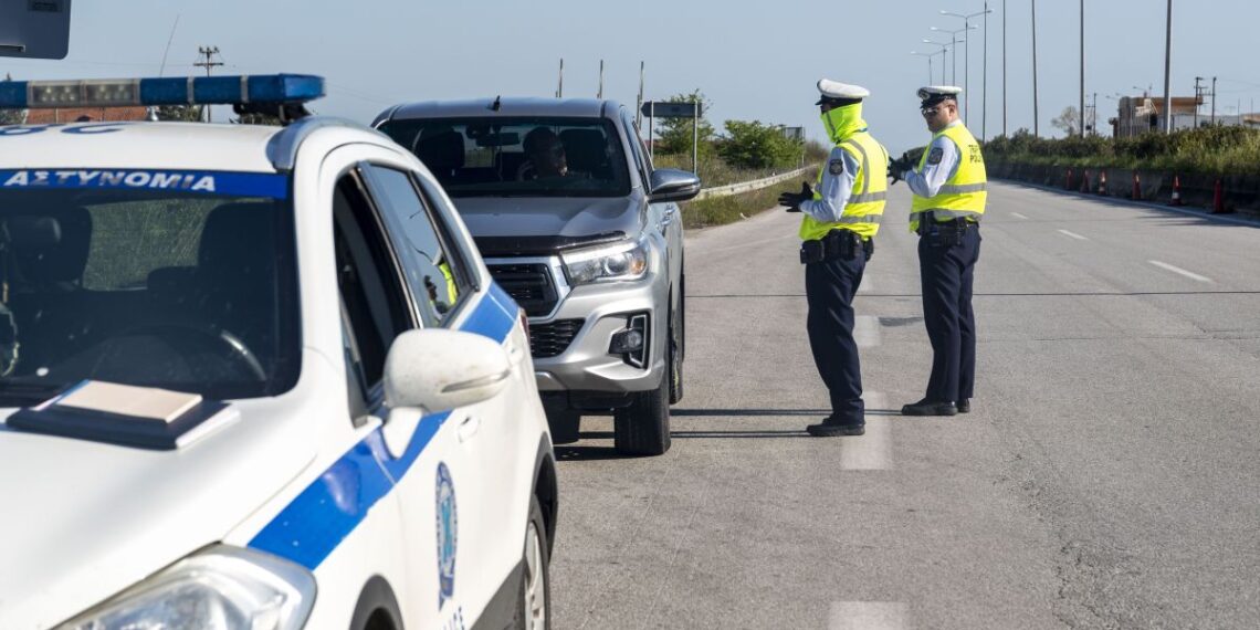 Εκστρατεία «Μηδενική ανοχή στη μη χρήση κράνους»: Πάνω από 2.800 παραβάσεις βεβαιώθηκαν την πέμπτη εβδομάδα