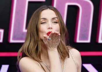 Εντυπωσιακή η Άνα ντε Άρμας στο Τόκιο για την προώθηση του «Ballerina»