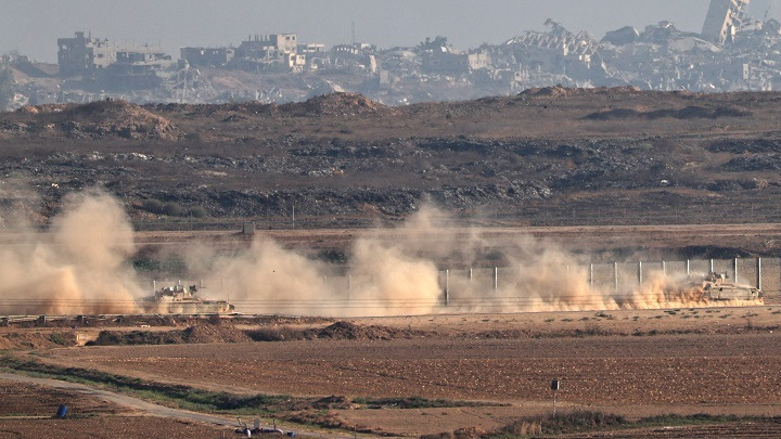 Γάζα: Τουλάχιστον 15 νεκροί, ανάμεσά τους τέσσερις δημοσιογράφοι, σε ισραηλινά πλήγματα σε νοσοκομείο