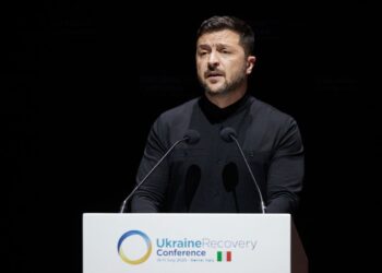 Βολοντίμιρ Ζελένσκι: «Η Ρωσία πρέπει να τερματίσει τον πόλεμο που η ίδια ξεκίνησε»