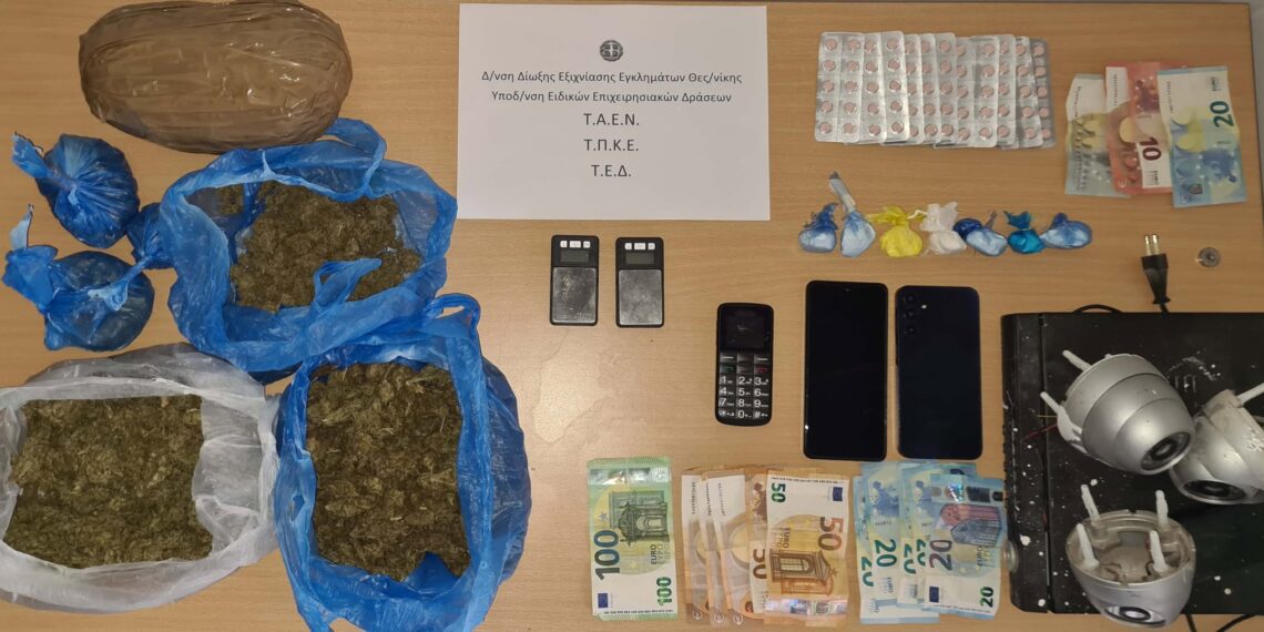 Θεσσαλονίκη: 4 συλλήψεις για ναρκωτικά (photo+video)