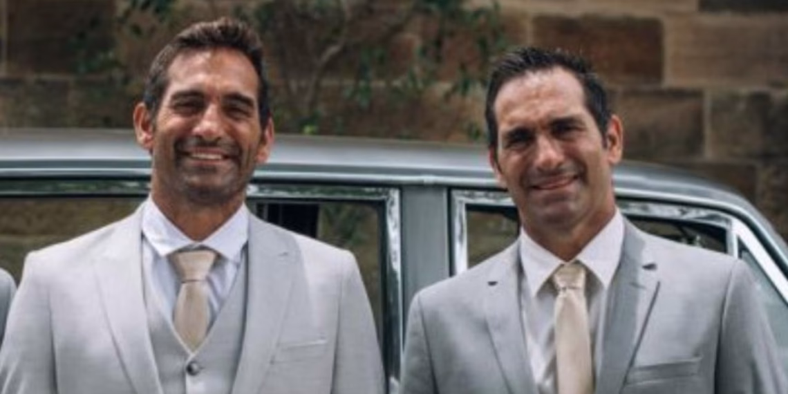 H συγκινητική ανάρτηση του Mike Psillakis που έχασε το δίδυμο αδερφό του από επίθεση καρχαρία!