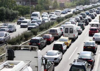 Θεσσαλονίκη: Τεράστια κίνηση στην Περιφερειακή οδό