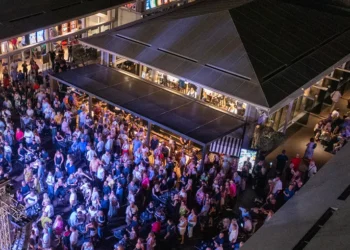 Η πόλη αποκτά το νέο της στέκι! Grand opening party στο The Piazza