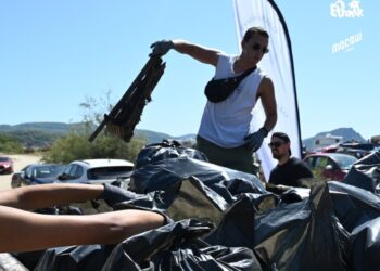 Χαλκιδική: 50 εθελοντές των Cleaningans απομάκρυναν 7.000 λίτρα απορριμμάτων στην Τριστινίκα!