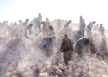 Φονικός σεισμός στο Αφγανιστάν: Τουλάχιστον 622 νεκροί και 1.500 τραυματίες (video)