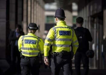 Τραγωδία στη Βρετανία: Μια λάθος σύλληψη, οδήγησε στο θάνατο δυο ανθρώπους