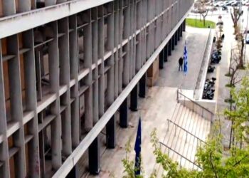 Θεσσαλονίκη: Στο ανακριτή σήμερα ο 18χρονος που κατηγορείται ότι άρπαξε και εκβίασε 15χρονο