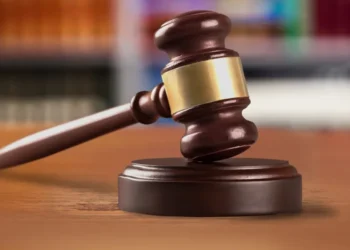 Αναβλήθηκε η δίκη για τον γιατρό με το «φακελάκι»