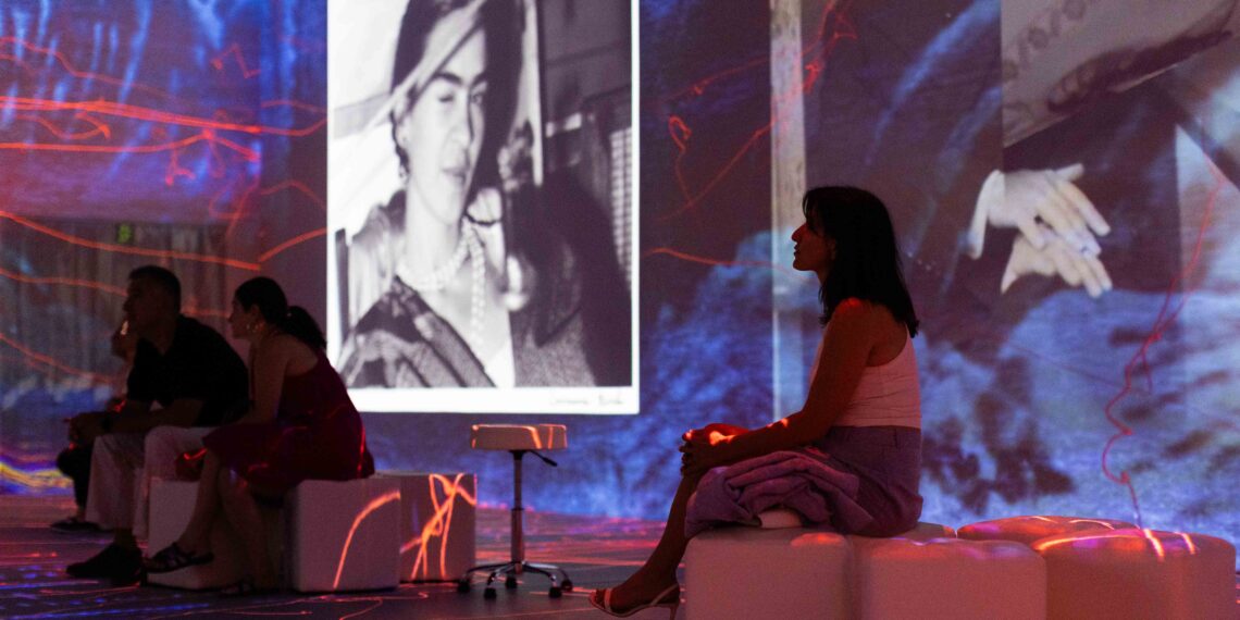 Με μεγάλη επιτυχία πραγματοποιήθηκε το Opening της έκθεσης “Frida Kahlo: Beyond the Icon – Immersive Experience” στη Θεσσαλονίκη