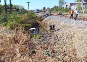 Φορτηγό συγκρούστηκε με αμαξοστοιχία στο Σουφλί – Ένας τραυματίας