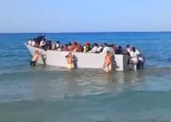 Τι συμβαίνει με το βίντεο με μετανάστες στη Γαύδο – Τι δείχνει τελικά; (video)