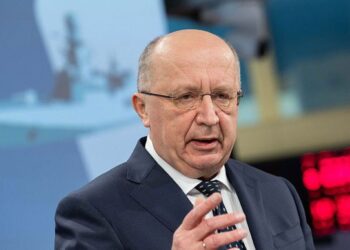 Ευρωπαίος Επίτροπος Άμυνας για «drone wall»: «H ώρα να προστατεύσουμε τους εναέριους χώρους της ΕΕ»