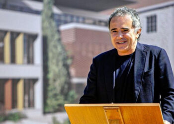 Προς αλλαγή σελίδας με πολλά όνειρα και μεγάλα σχέδια!