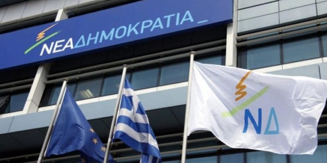 Οι «γαλάζιες» γκρίνιες για Λοβέρδο