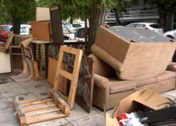Θεσσαλονίκη: Πρόστιμα «φωτιά» για όσους πετούν ογκώδη απορρίμματα στον δρόμο