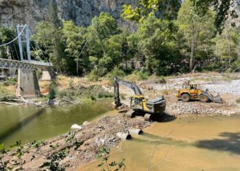 «Λίφτινγκ» στην ιστορική πεζογέφυρα των Τεμπών μετά από 65 χρόνια