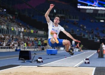 Μίλτος Τεντόγλου: Με 8.17… πέταξε στον τελικό της Τετάρτης (video)