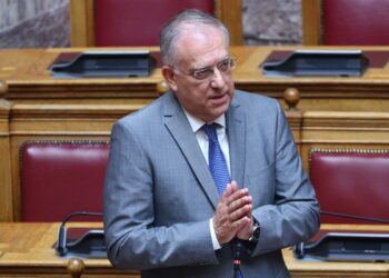 Τάκης Θεοδωρικάκος: «Έρχονται πρόστιμα και για παραπλανητικές εκπτώσεις» (video)