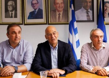 Δένδιας: Αξιοποίηση του στρατοπέδου «Οπλαρχηγού Θεόδωρου Ζιάκα» για ανέγερση πρότυπου οικισμού