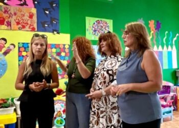 Επίσκεψη της Σέβης Βολουδάκη σε δομές φιλοξενίας στη Βόρεια Ελλάδα