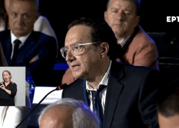 Η απάντηση του Κυριάκου Μητσοτάκη στην «Political» για την κρίση στη Μονή Σινά (video)