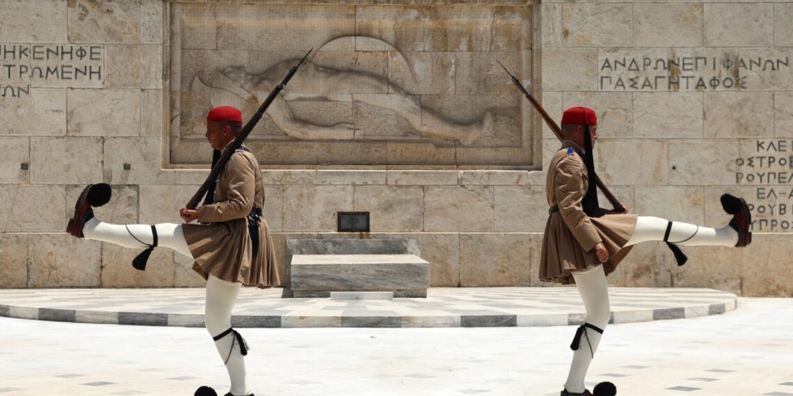 Με 159 «ναι» υπερψηφίστηκε η τροπολογία για τον «Άγνωστο Στρατιώτη»