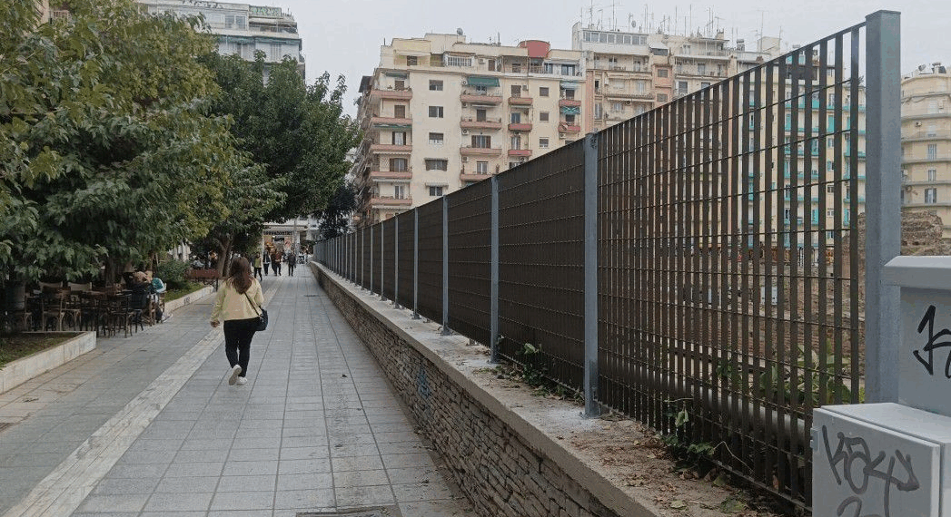 Παρέμβαση Στέλιου Αγγελούδη για το ζήτημα του μεταλλικού φράχτη στο Ανακτορικό Συγκρότημα του Γαλέριου