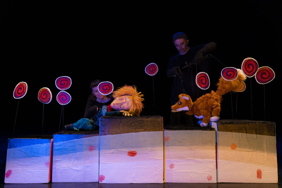 Θεσσαλονίκη: Θέατρο Redicolo, εκεί όπου τεράστιες κούκλες παίρνουν «σάρκα και οστά» επί σκηνής