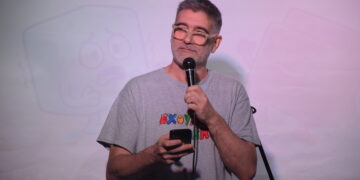 Τζουζέπε Βιέρι στην Κ: Το stand up οφείλει να είναι ένα από τα λίγα, μικρά οικόπεδα ελευθερίας έκφρασης