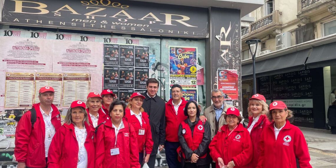 Ο Ελληνικός Ερυθρός Σταυρός στηρίζει τους αστέγους της Θεσσαλονίκης (ΦΩΤΟ)