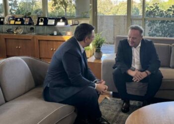 Τα εμβληματικά έργα ανάπλασης και η σύνδεση της Θεσσαλονίκης με όλο τον κόσμο στο επίκεντρο της συνάντησης Αγγελούδη – Τζιτζικώστα