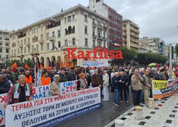 «Όχι στη 13ωρη δουλειά σκλαβιά» – Μαζικές κινητοποιήσεις στη Θεσσαλονίκη για την 24ωρη απεργία (ΦΩΤΟ+Video)