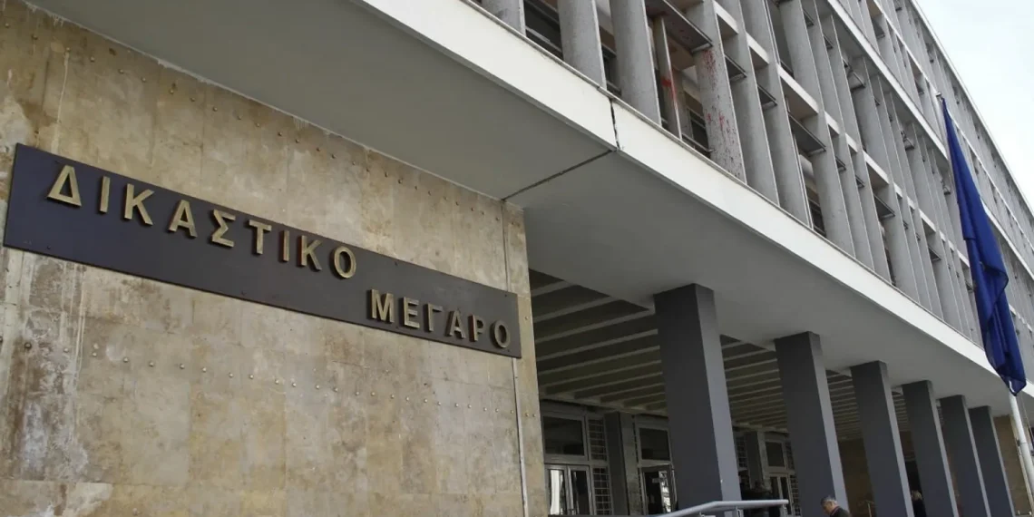 Θεσσαλονίκη: Καθηγητής ιδιαίτερων καταδικάστηκε για σεξουαλική παρενόχληση μαθήτριας