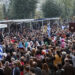 Η Θεσσαλονίκη ανάμεσα σε λιτανεία και παρέλαση