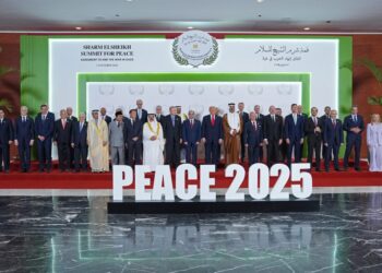 Υπεγράφη η ιστορική συμφωνία για ειρήνη στη Μέση Ανατολή – «Τώρα αρχίζει η ανοικοδόμηση της Γάζας»