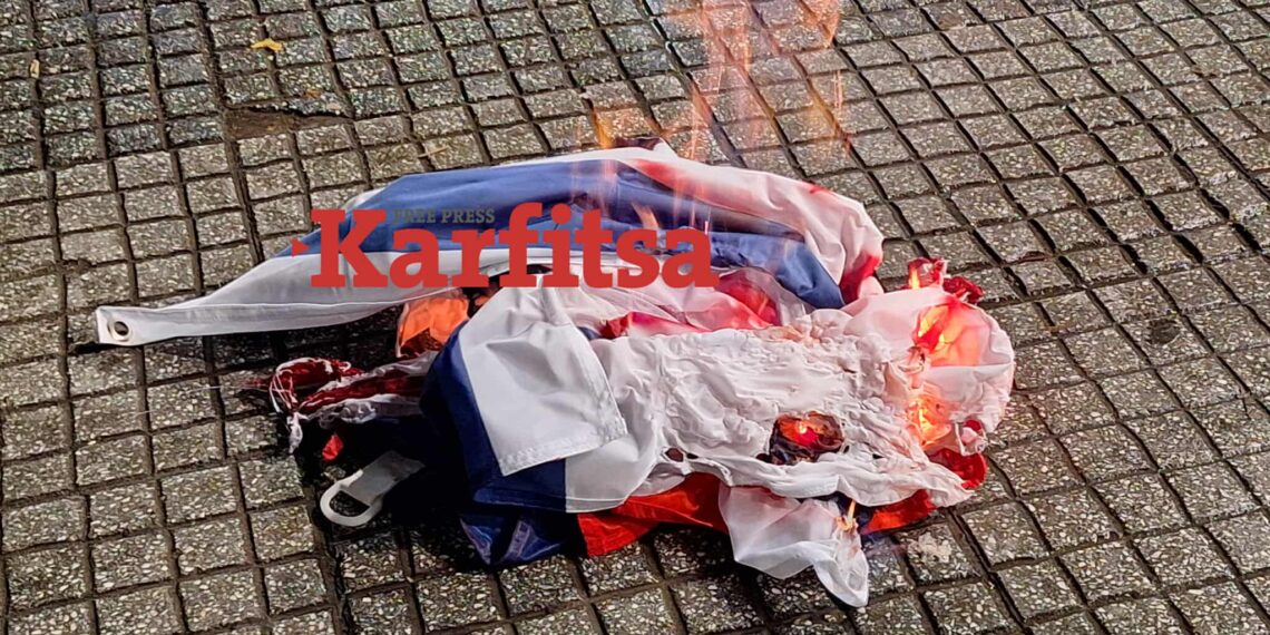 Θεσσαλονίκη: Έκαψαν τις σημαίες του Ισραήλ και των ΗΠΑ στην πορεία για την Παλαιστίνη (ΦΩΤΟ+Video)