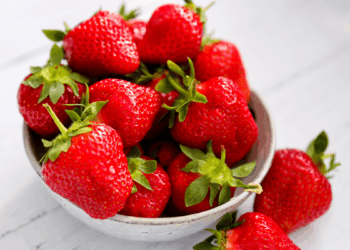 Ο ΕΦΕΤ ανακαλεί αποξηραμένες φράουλες