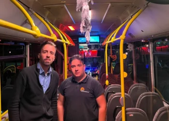 Ένα λεωφορείο σε ρυθμούς Halloween στους δρόμους της Θεσσαλονίκης (photo)