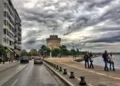 Συννεφισμένη Θεσσαλονίκη με πρόσκαιρες βροχές