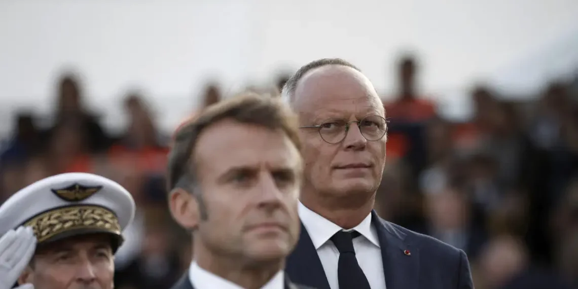 Γαλλία: Ο Εντουάρντ Φιλίπ ζητά πρόωρες προεδρικές εκλογές λόγω πολιτικού αδιεξόδου