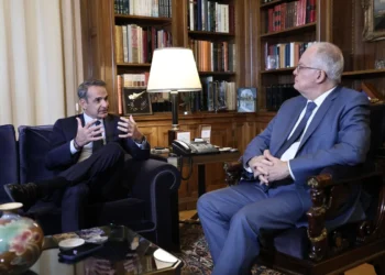 Κ. Μητσοτάκης σε Τασούλα για μνημείο του Αγνώστου Στρατιώτη: Να διαφυλάξουμε τον χαρακτήρα του