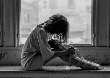 Στην πορνεία από παιδί!