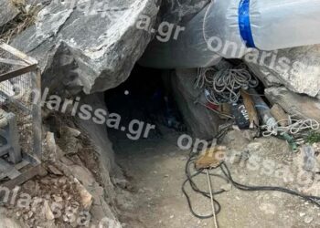 Παραδόθηκαν οι δίδυμοι χρυσοθήρες που έψαχναν λίρες μαζί με τον 53χρονο σε σπηλιά στη Λάρισα