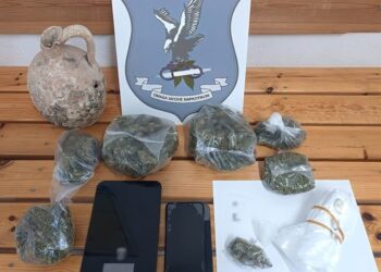 «Τσίμπησαν» 70χρονο με αρχαία και ναρκωτικά στη Χαλκιδική