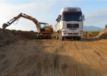 Θεσσαλονίκη: Έκαναν αμμοληψίες σε προστατευόμενη περιοχή NATURA (ΦΩΤΟ)